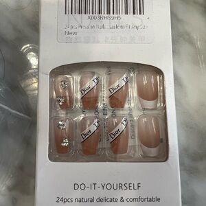 Dior Designer nails press on fake tips